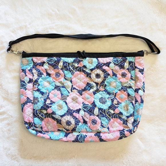 Handmade Floral Quilted Bag - Picture 3 of 4